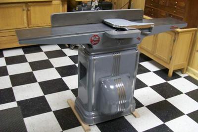 Delta Crescent 8" Jointer w/ Cast Iron Base