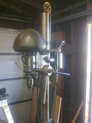 Delta Milwuakee DP220 Floor Standing Drill Press