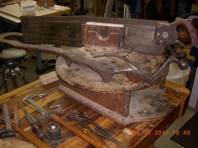 Note St George's cross in casting