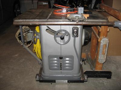 Delta  Table Saw by Rockwell SN 80-9517