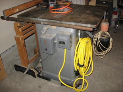 Delta  Table Saw by Rockwell SN 80-9517